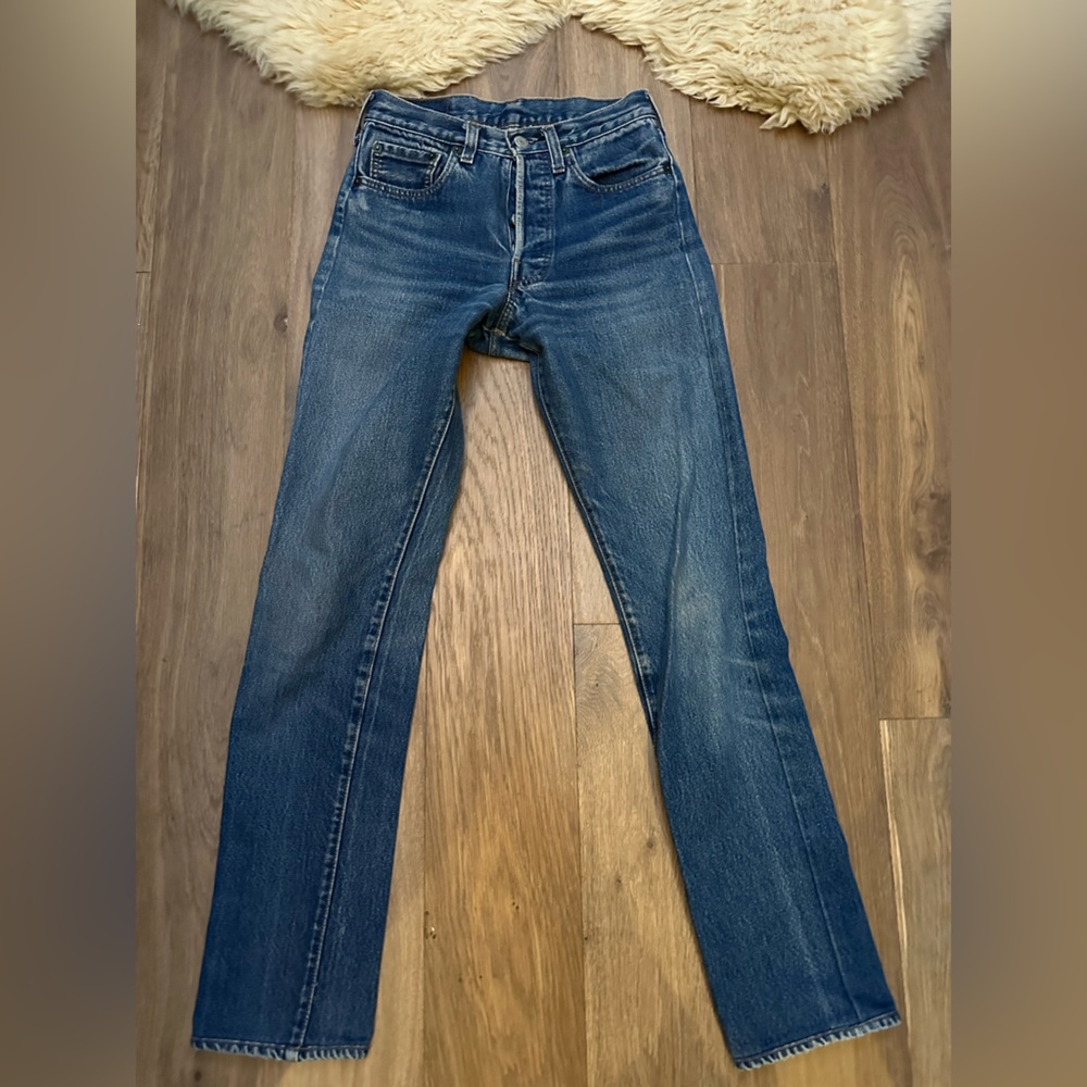 Levi’s 501’s vintage medium wash